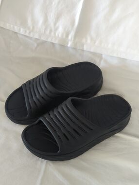 Hoka Ora Recovery Slide 2 Black - Women’s 8 / Men’s 6